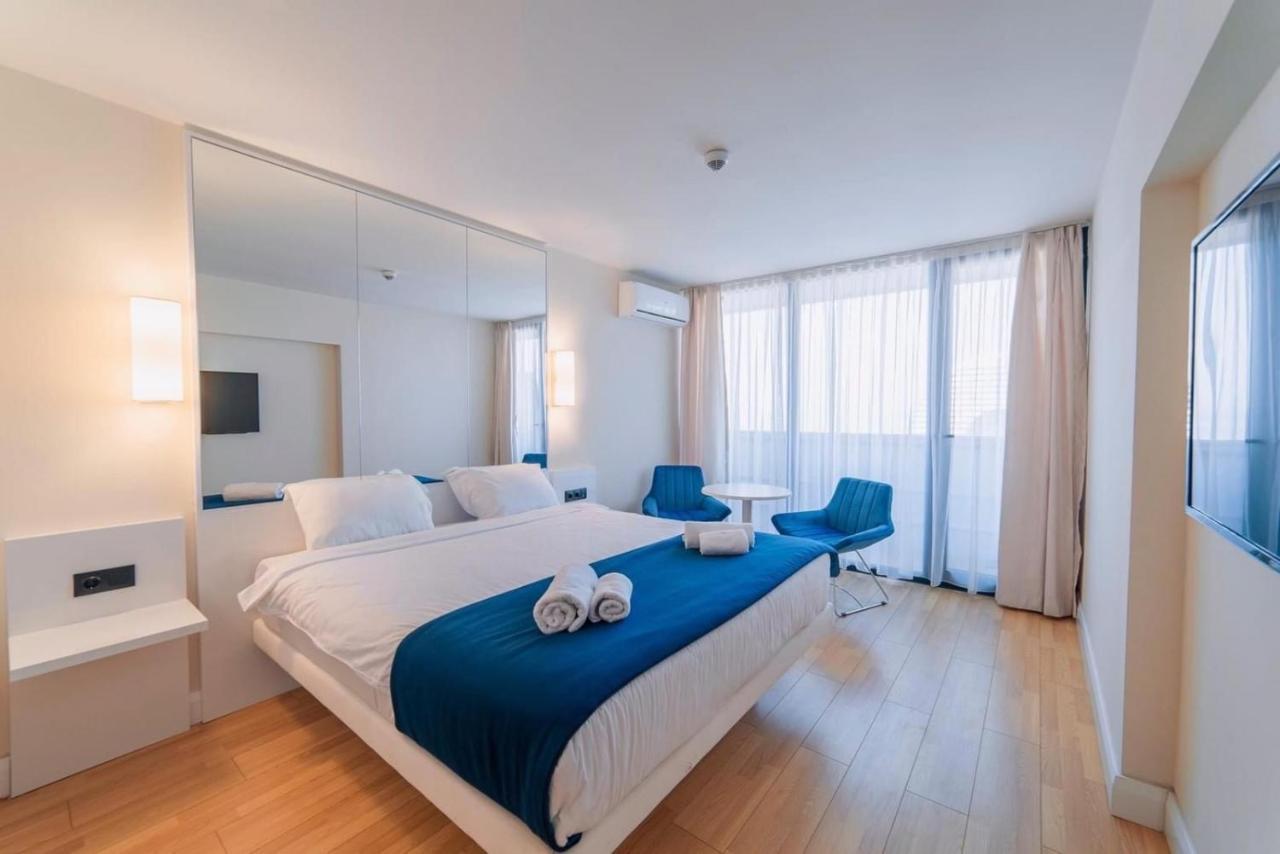 Orbi City Suite Batumi Exterior photo